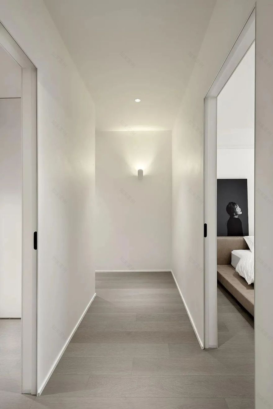 极简复式公寓设计丨林凯平-31