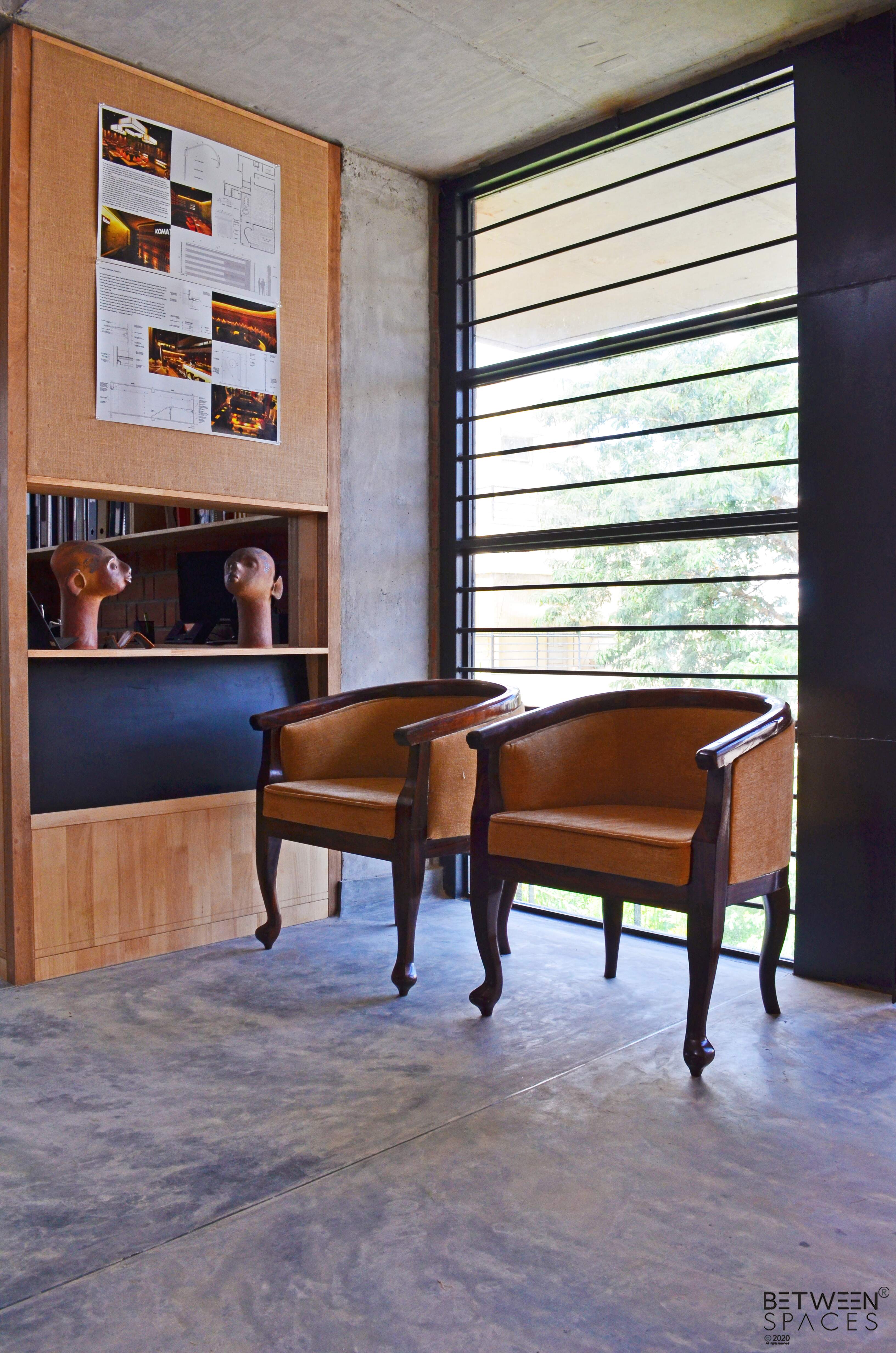 融入城市景观的简约办公空间设计-9