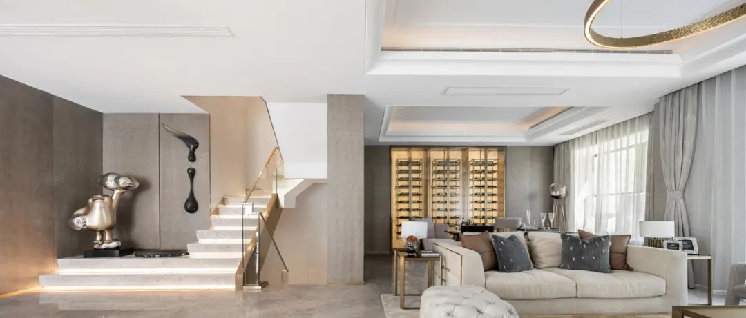 全球视野下的轻奢公寓设计丨中国上海丨HWCD 设计工作室-0