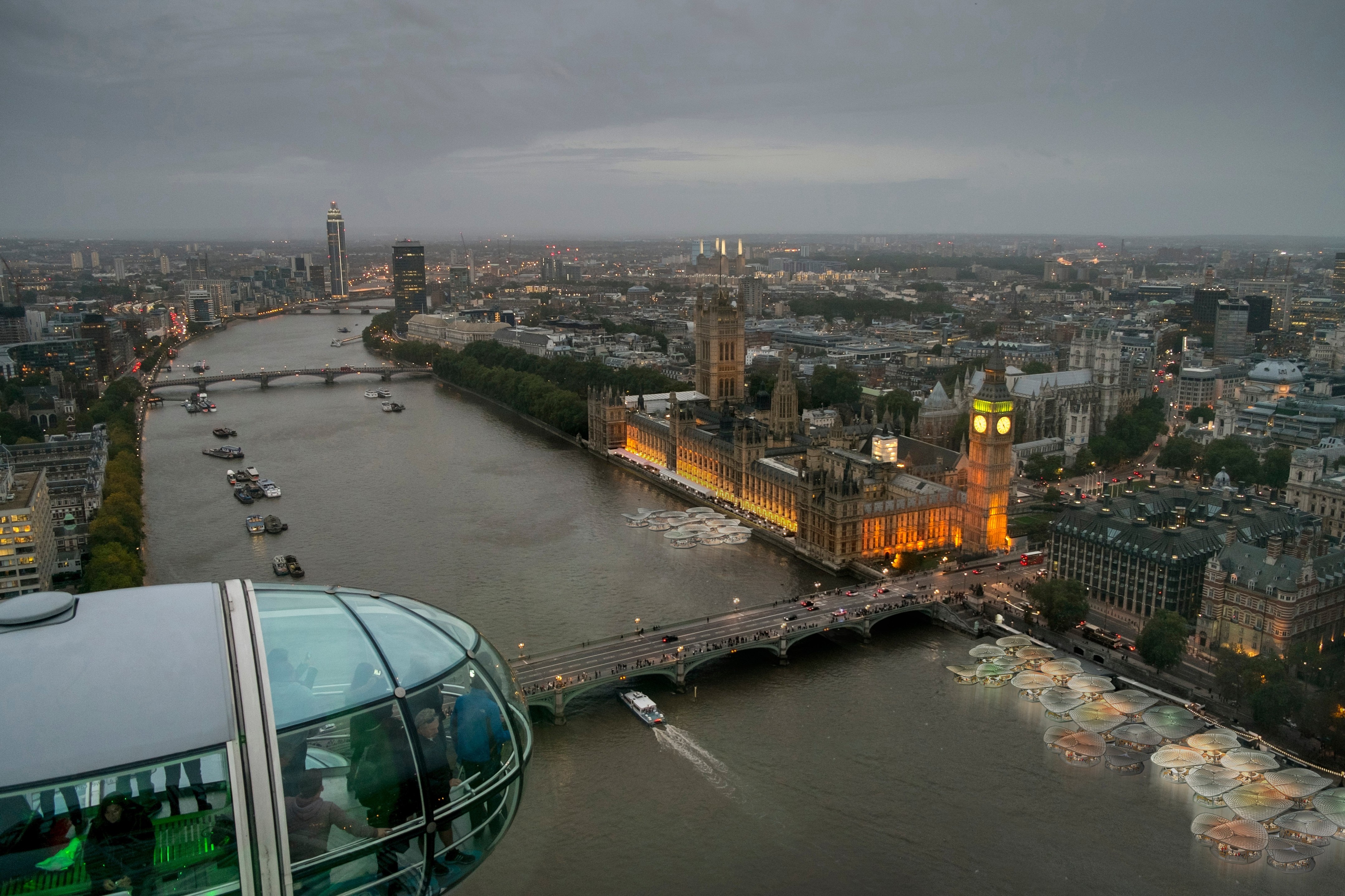 漂浮“星光兰”熟食中心-30