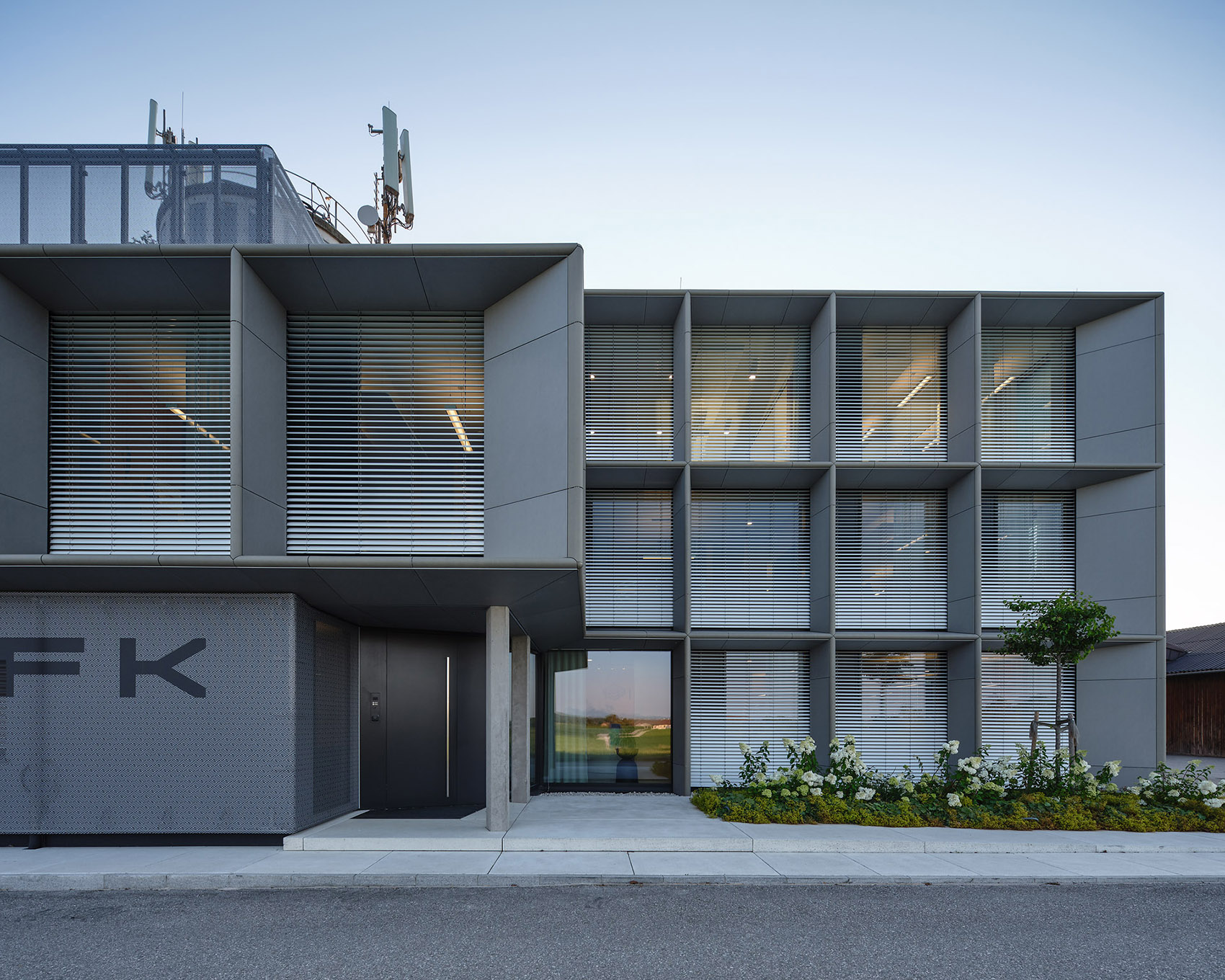 SFK 办公室丨奥地利丨heri&salli-65