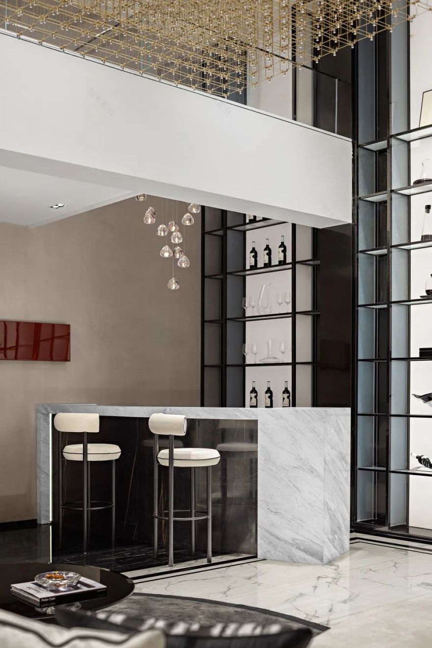 天津中海·津门大院现代法式样板房 | 黑红配色,致敬永恒经典-22