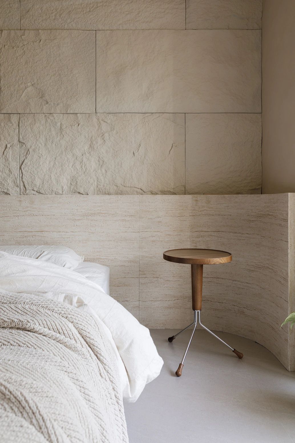 线面布局,石材联动 | 年轻人的婚房也讲究“打破重组”-45