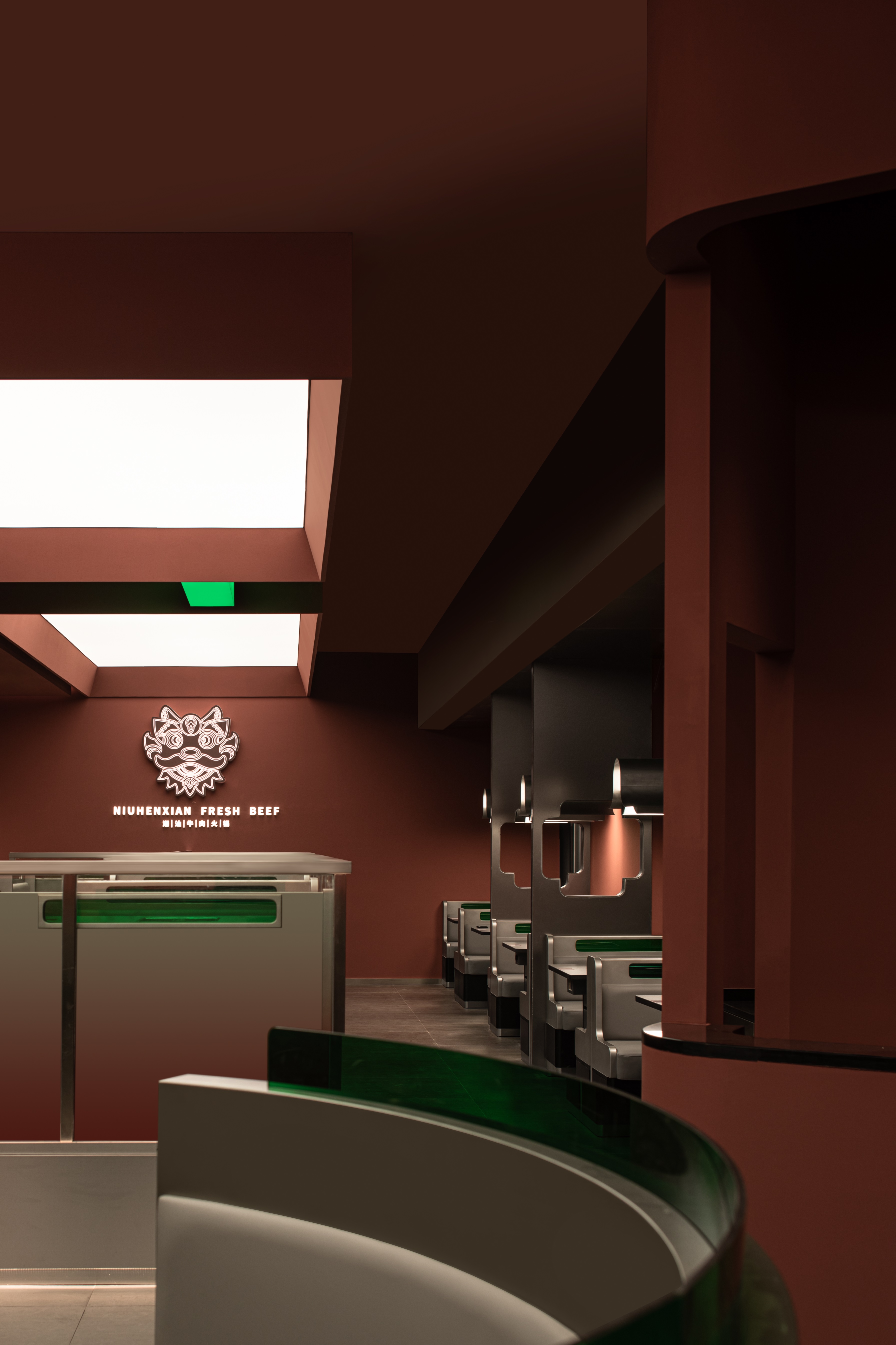 牛很鲜·潮汕牛肉火锅连锁店(杭州万象汇店)丨中国杭州丨慢珊瑚设计-1