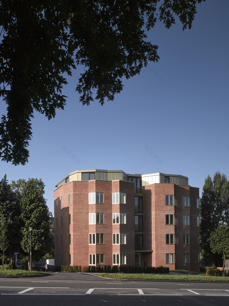 BishopsWood Court Daykin Marshall Studio-54