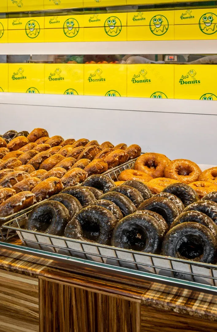 李氏甜甜圈店丨CanadaVancouver丨Haeccity Studio Architecture-32