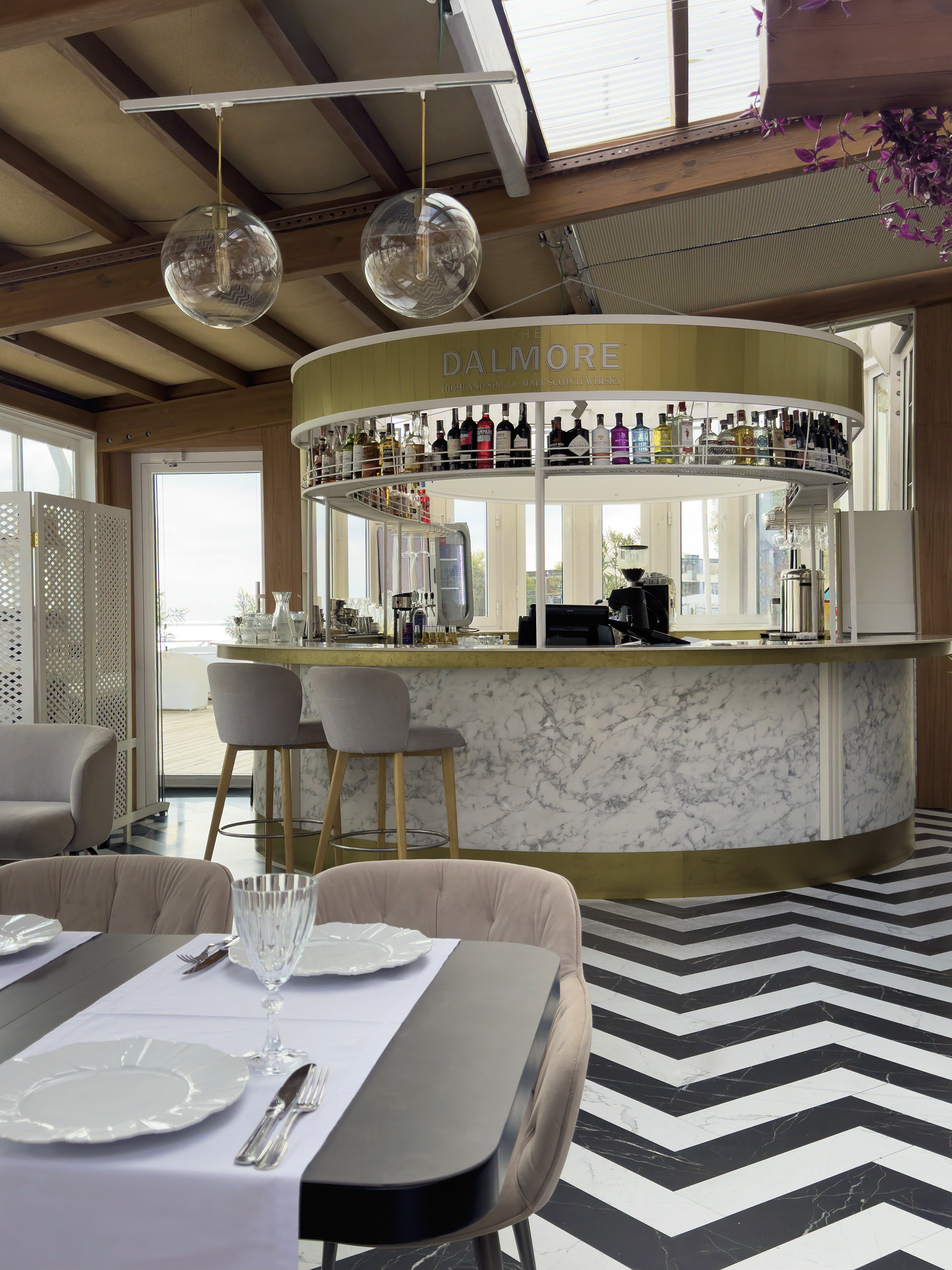 由于LA CAMBALA这种组合并不是常见的有明确固定含义的通用词组，且不清楚其具体语境相关的准确指代，无法进行准确翻译 丨乌克兰敖德萨丨Oleg Volosovskiy等六人团队-43