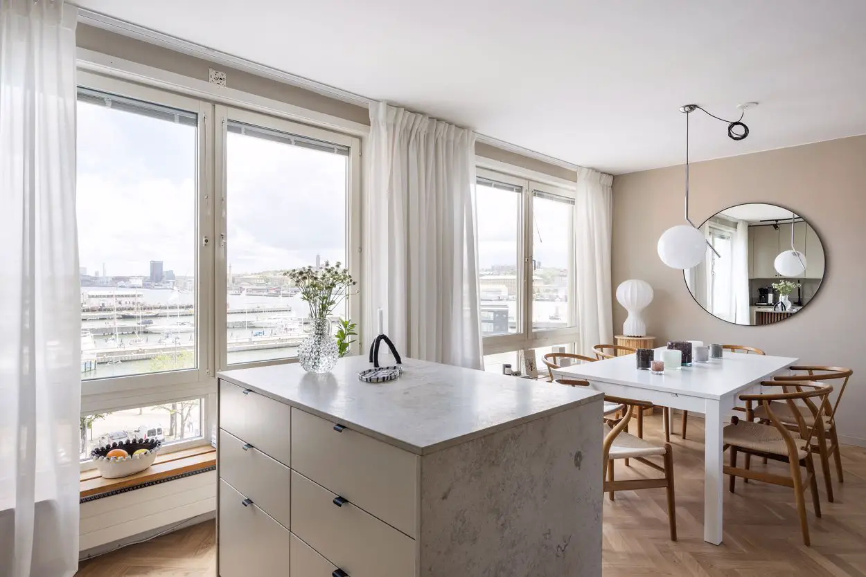 曲线美学 | 瑞典木质条纹墙的装饰魅力-14