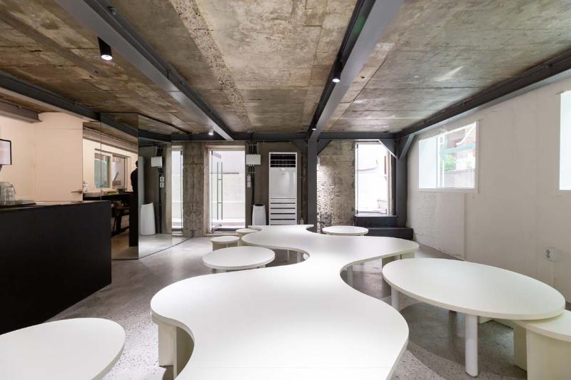 潮流感知下的 14 平米咖啡馆设计-5