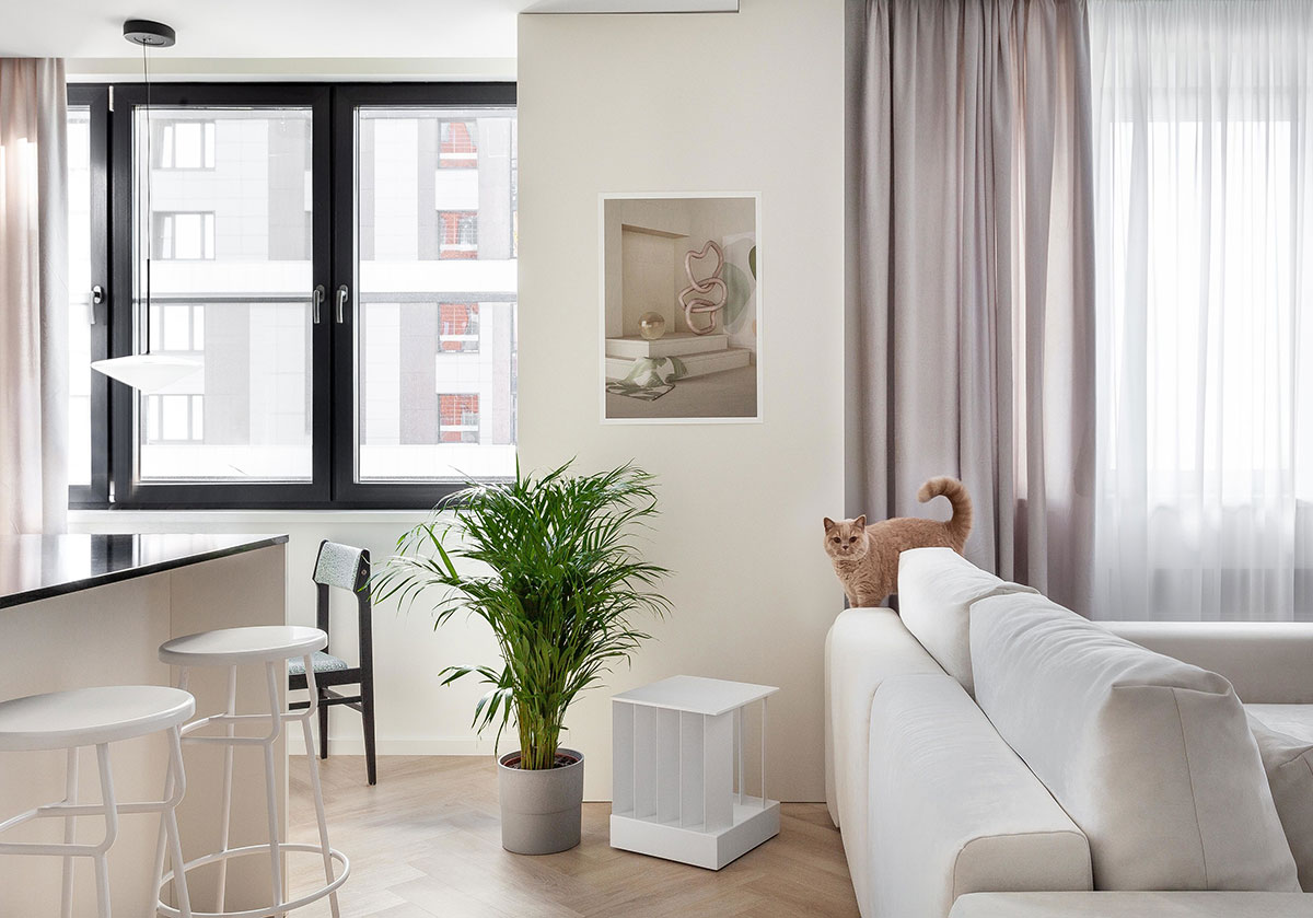 莫斯科 45 平米全白小公寓,玻璃隔出的卧室成亮点-7