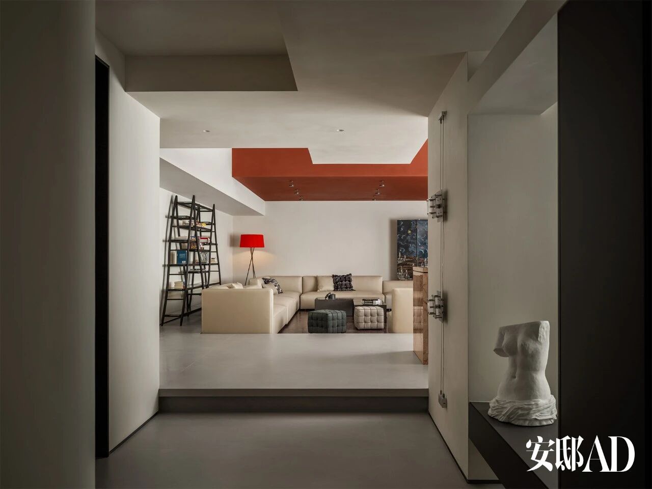 地下两层的这个家，捏出生活舒展的样子-2