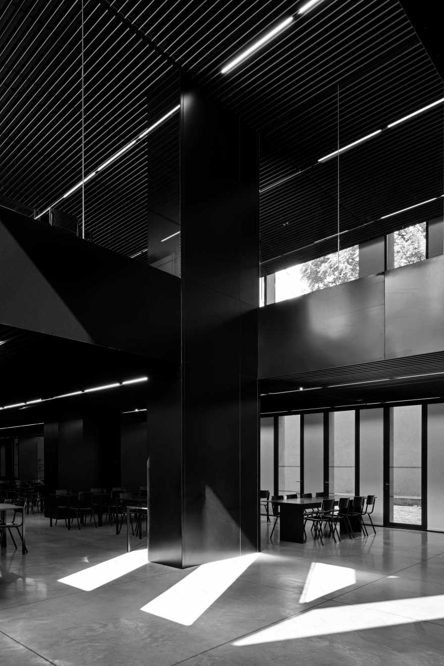 灰色都市中的青年旅舍-5