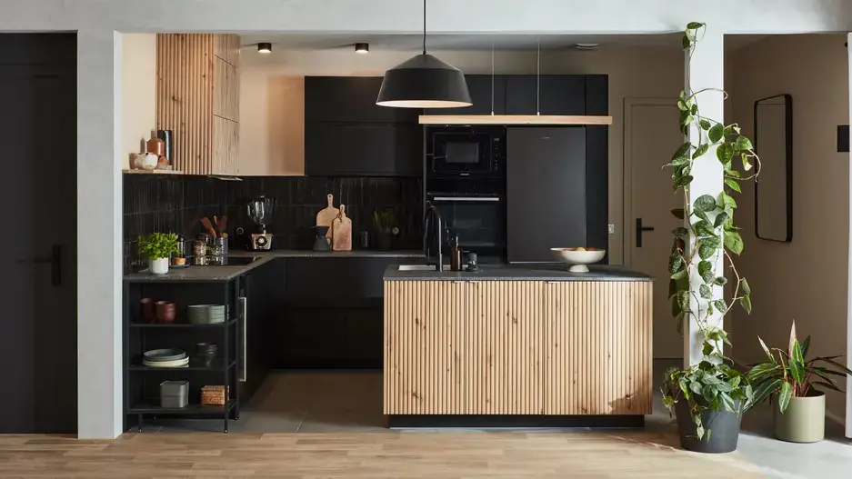 "Leroy Merlin 厨房 | 黑色与木质的完美结合"-3