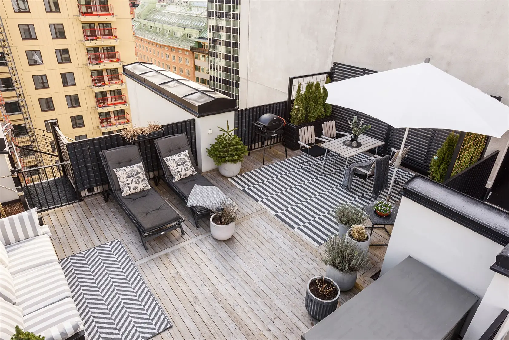 小户型大变身 | 34m2 屋顶露台打造明亮舒适家居空间-20