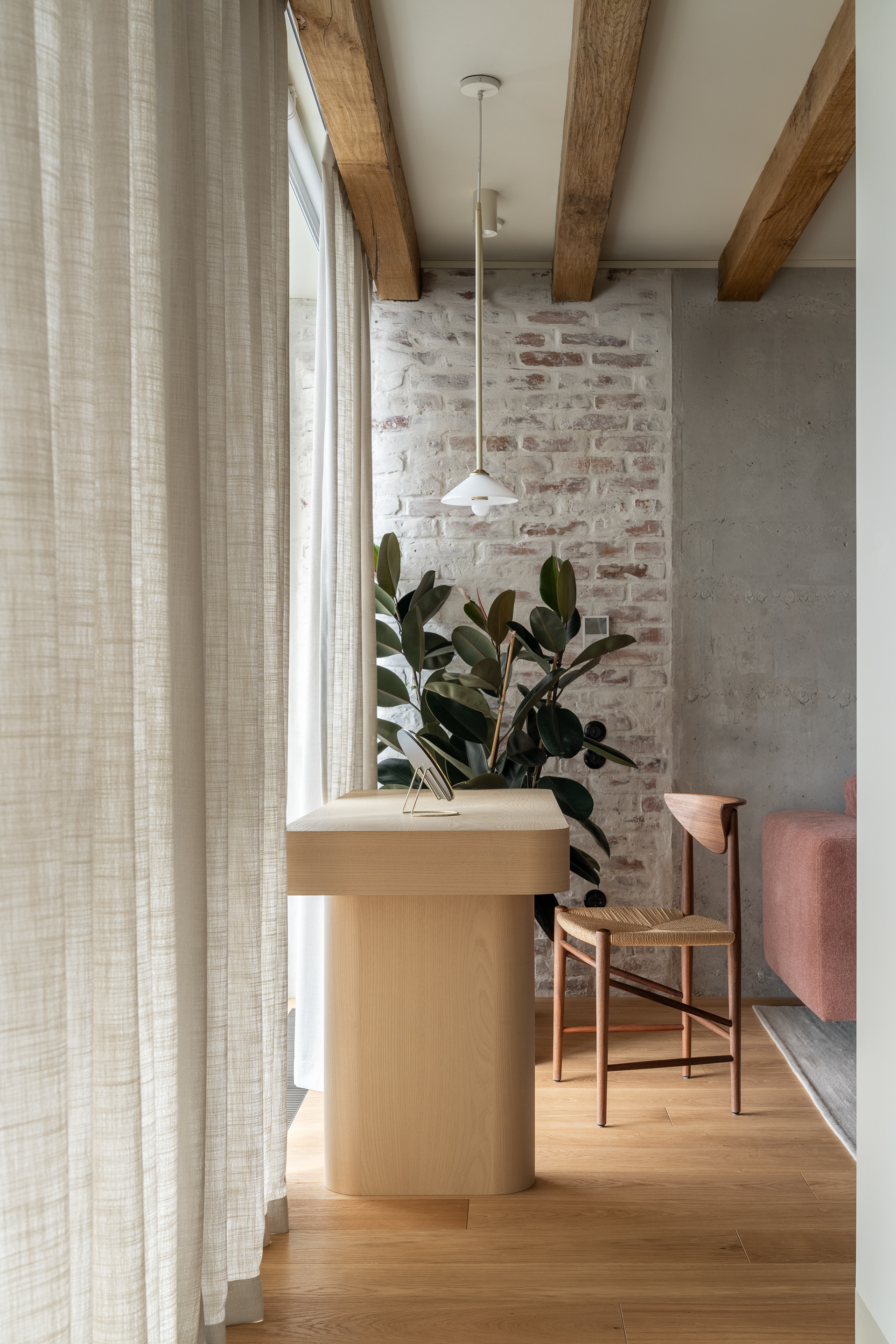 VSLKVSKA | A two-story apartment design-86