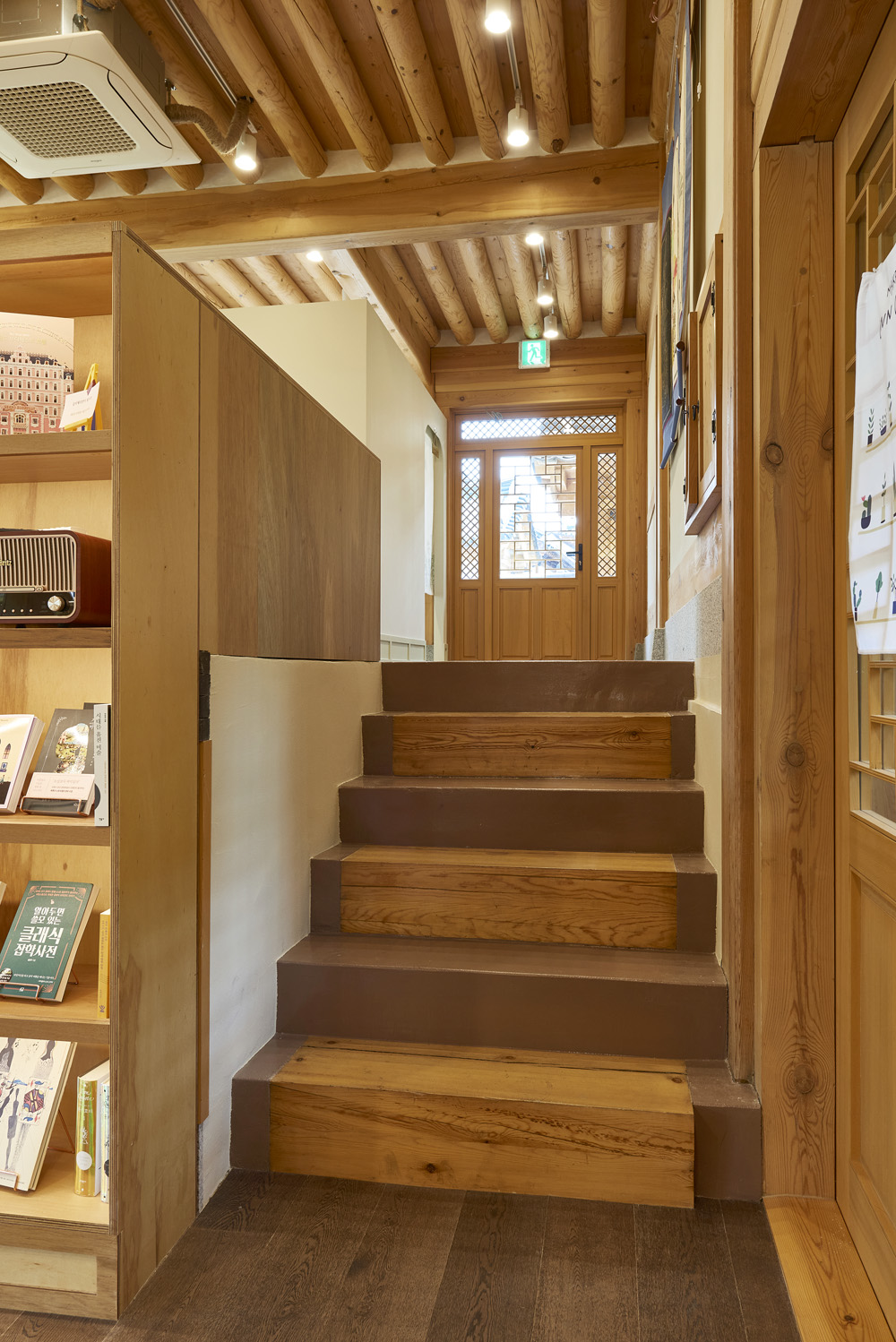 35 平韩式传统房屋北欧风咖啡厅设计-17