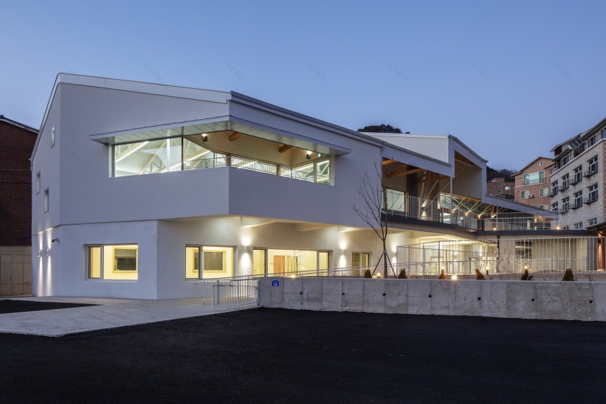 Gyodong 社区中心丨韩国春川市丨studiothewon-42