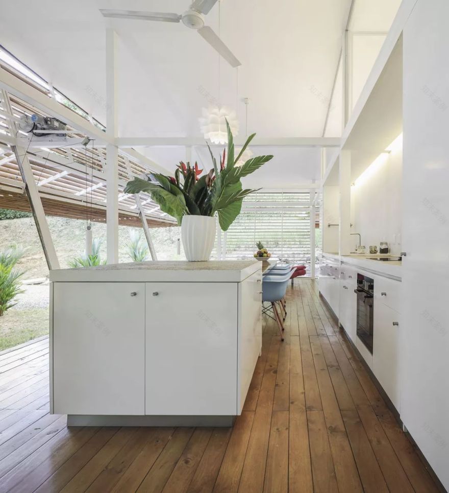 热带雨林中的环保小屋-27