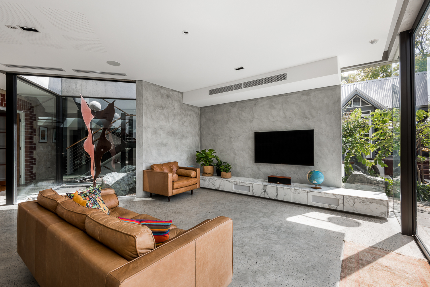 澳大利亚 Fremantle 老宅翻新，现代工业风融入温暖曲线-38