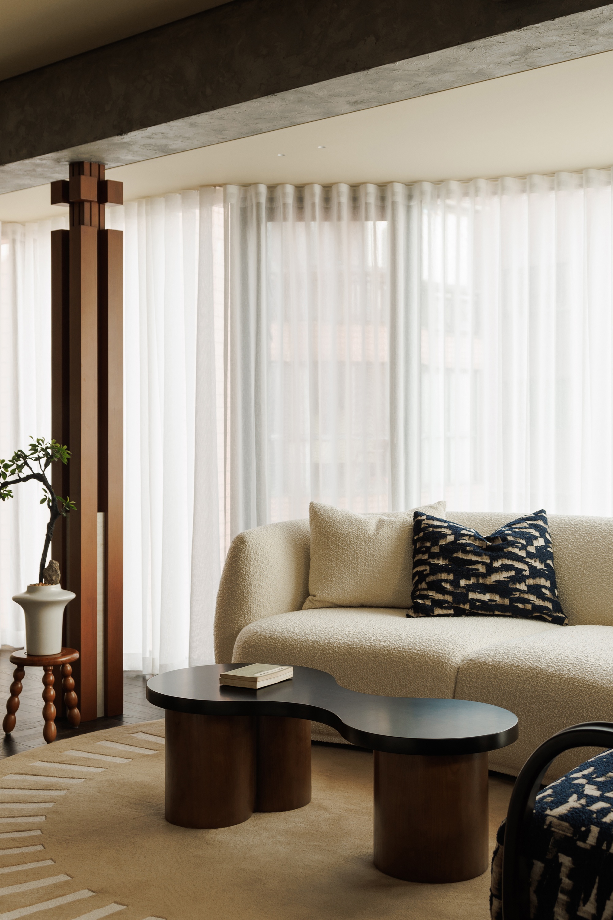 HURR赫设计丨中古情调下的自由意-9