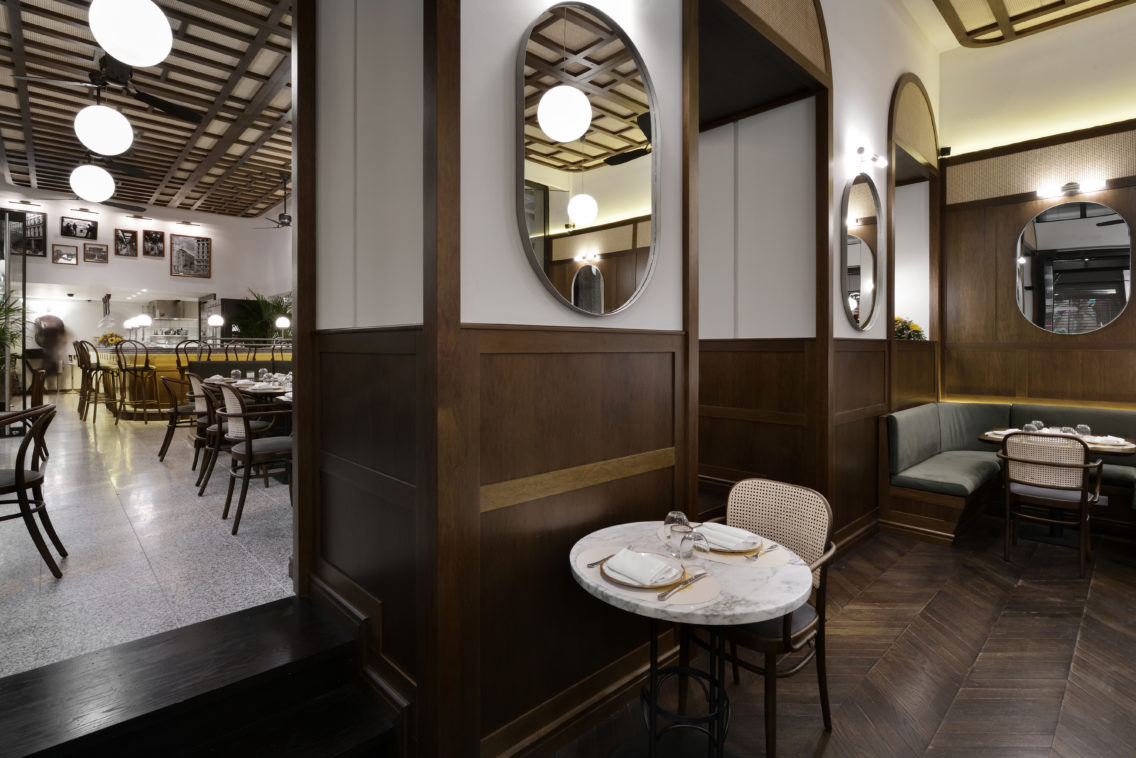 怀旧50、60年代 ILIOS 希腊雅典拱廊下的餐厅  Urban Soul Project-16