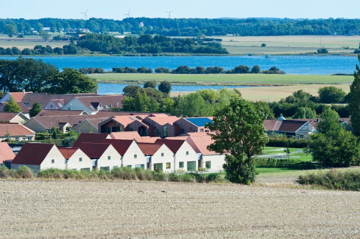 错落别致山墙群，安心交付孩子家-6