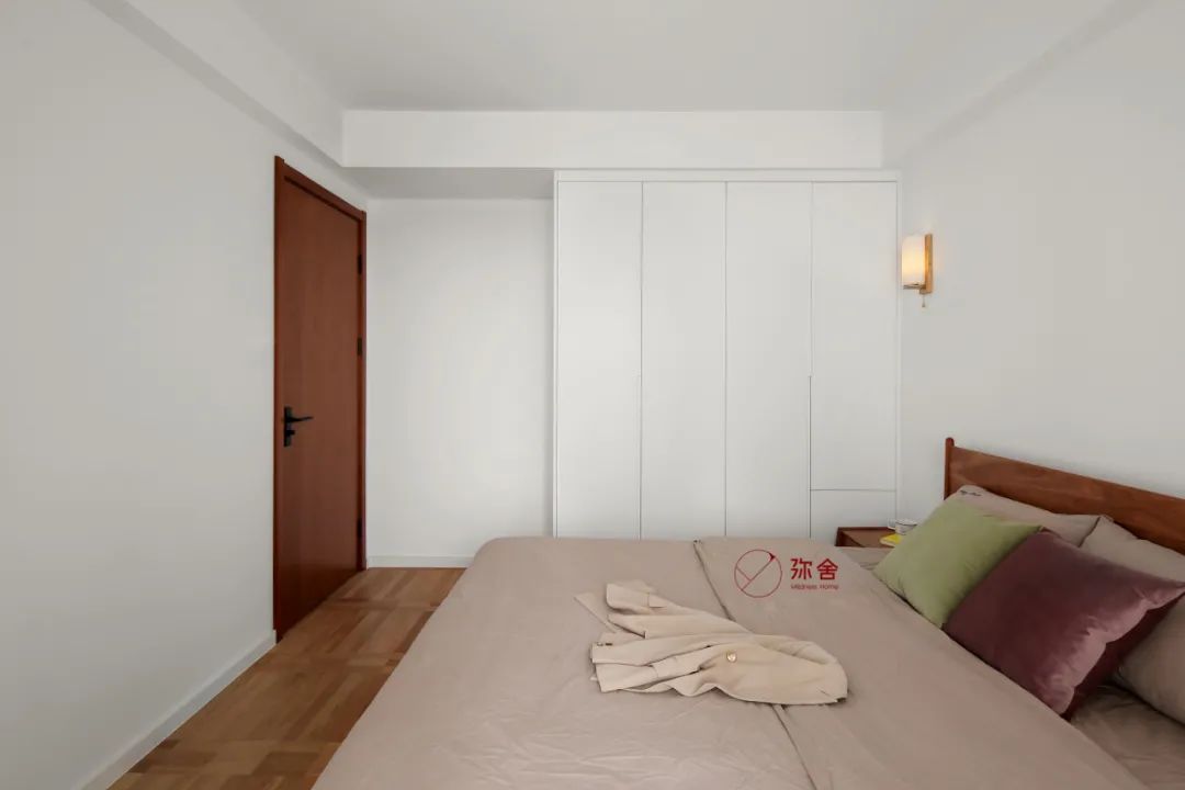 开放式客餐厨、滑滑梯儿童房组成暖暖的原木日系家-46