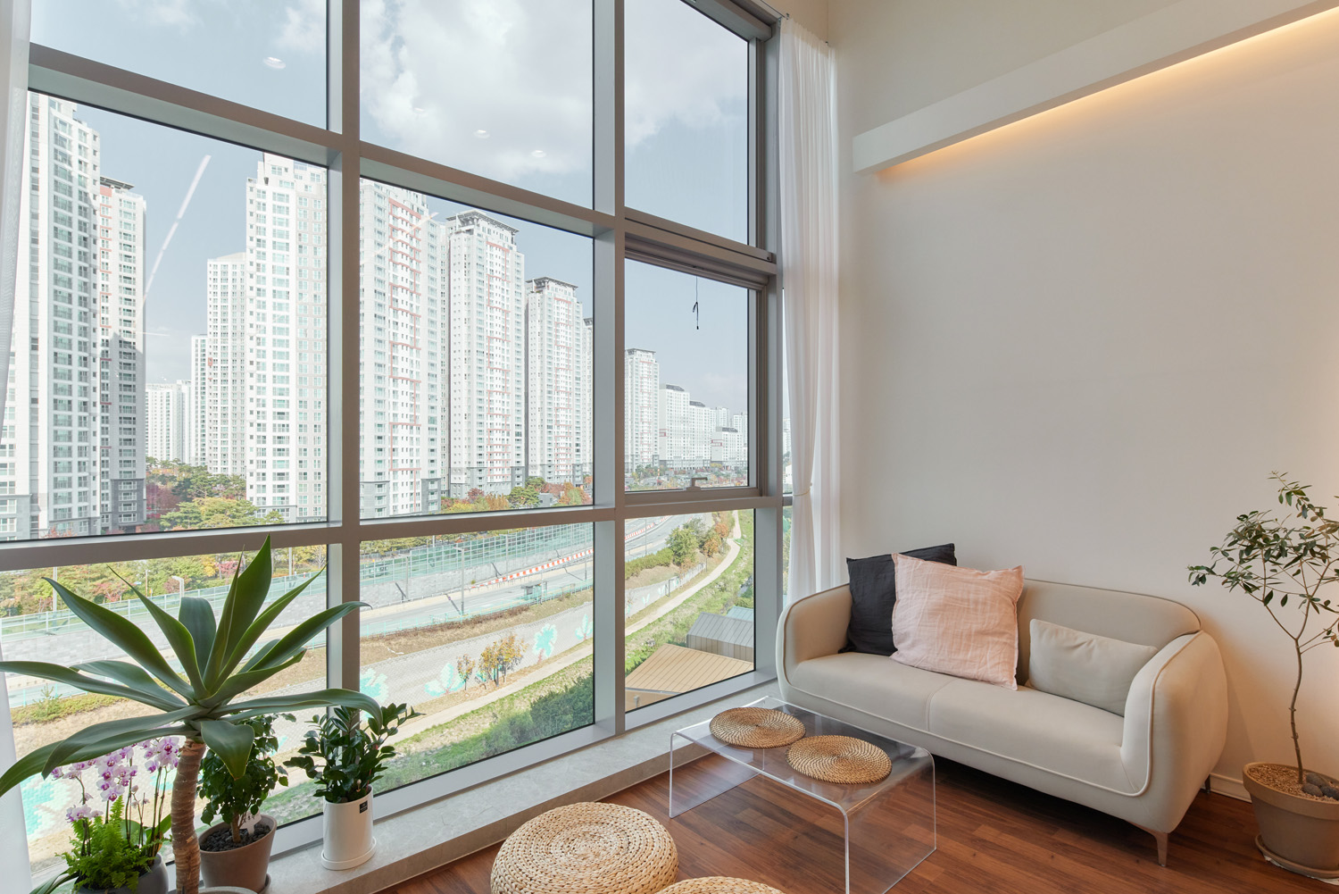 白色与木质，打造温馨的 27 平米公寓-9