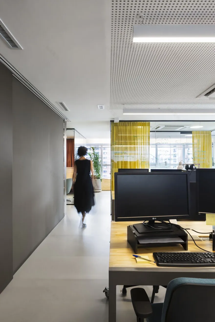 Maria Farinha Filmes 总部办公室丨巴西圣保罗丨+K Architects-18