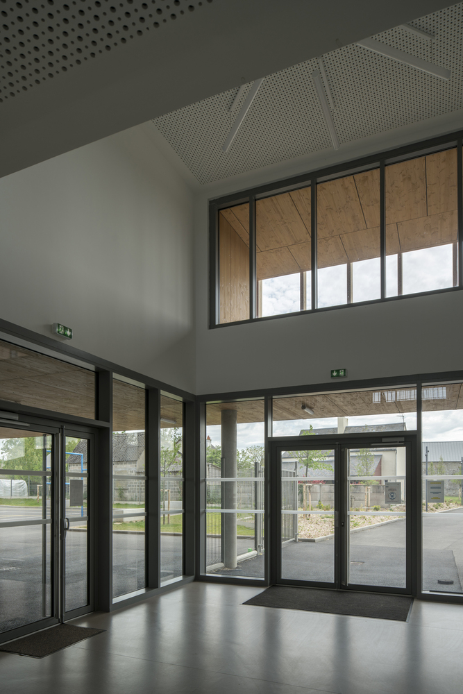 法国诺曼底小村庄的木结构学校建筑设计-39