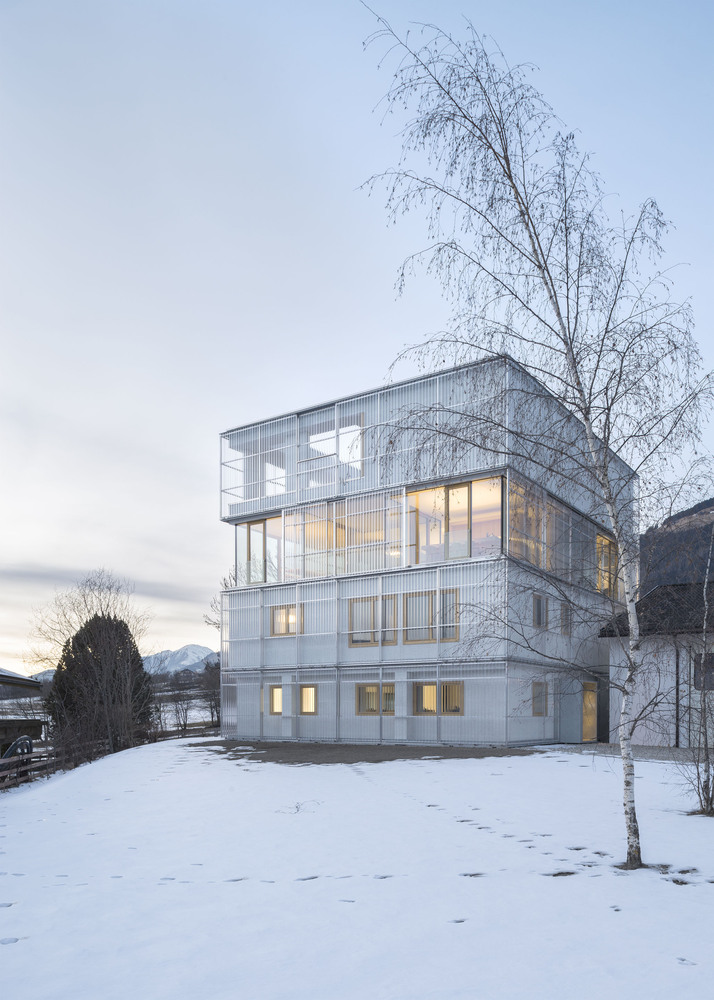 Old Artisanship Business is Remodeled to be Converted into a House Studio-30