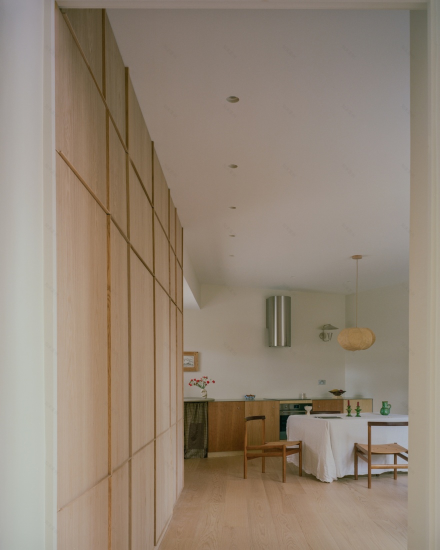 润达大厦(注:Runda可音译为润达,House常见可译为大厦,具体需结合实际情况,若Runda有特定含义,可能需调整) 丨英国丨Nikjoo Architects,Flawk-34