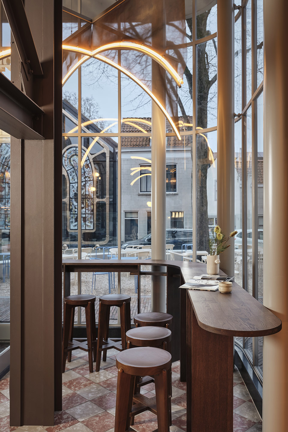 全天候法式小馆&影院丨荷兰多德雷赫特丨Studio Modijefsky-10