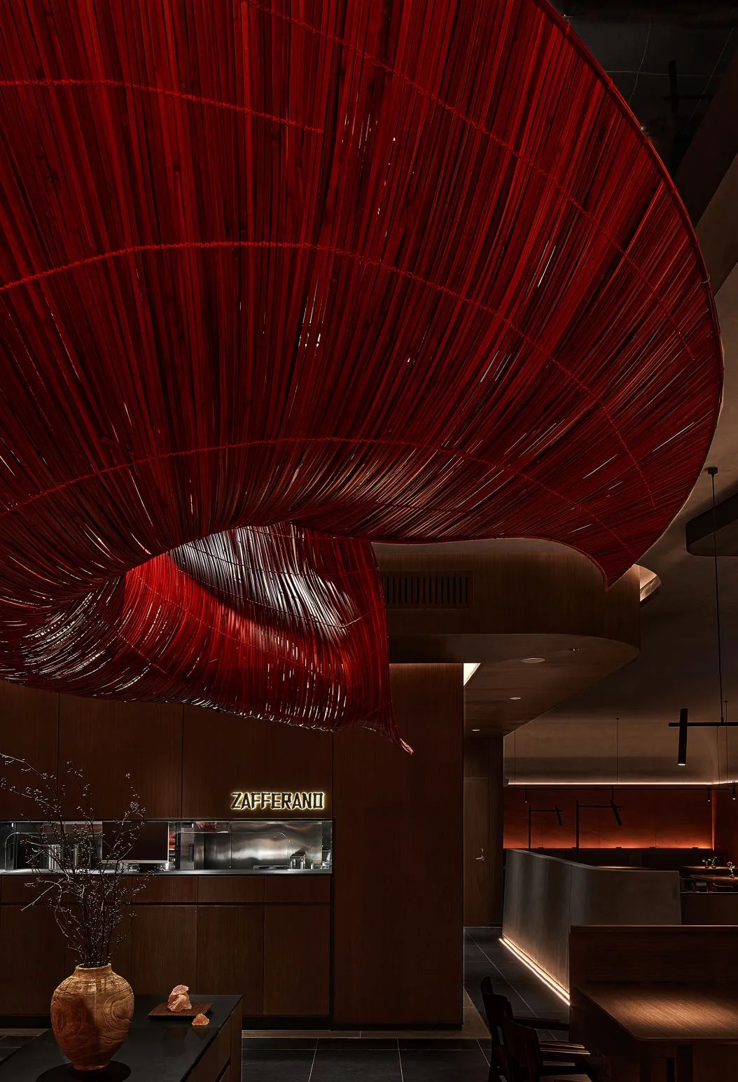 西班牙风情 | 齐聚混合设计打造独特餐饮空间-18