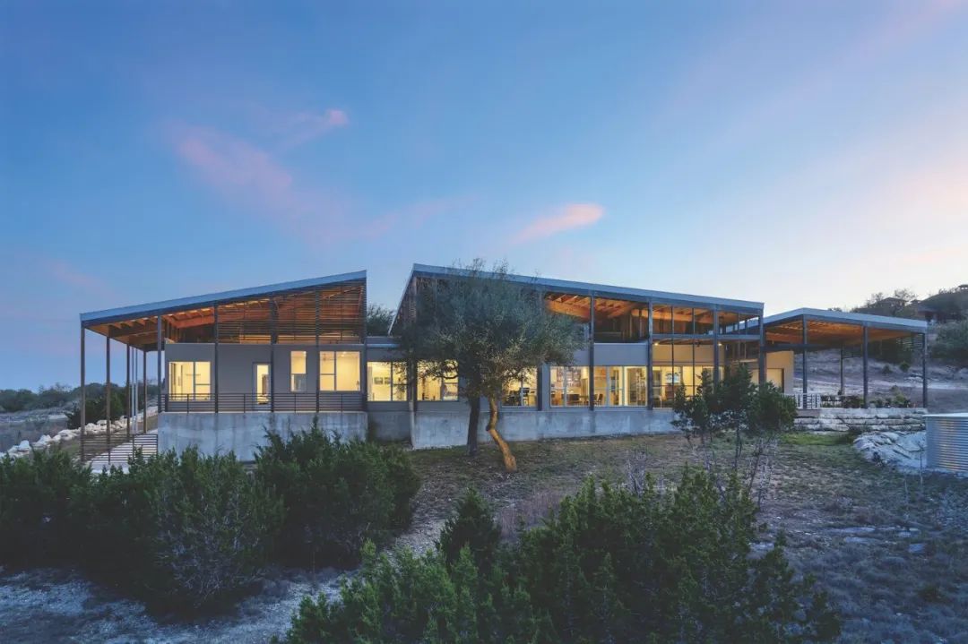 德克萨斯希尔乡村住宅 | 灵活包装,适应气候变化-26