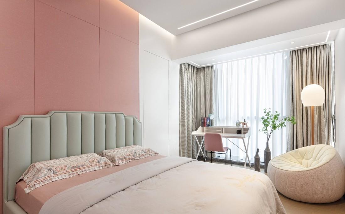 绿意葱郁中的现代极简别墅设计-42