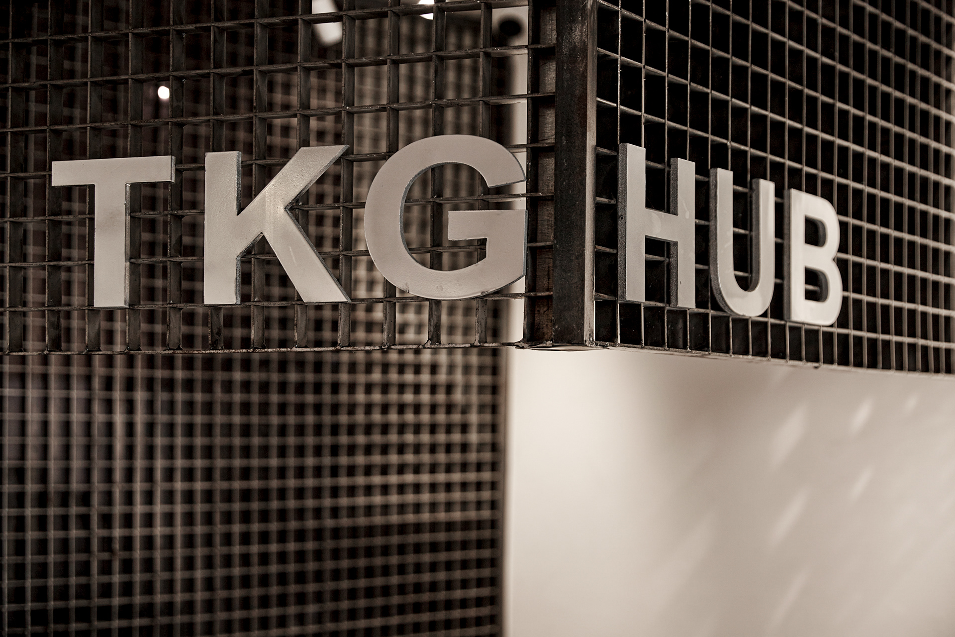 鞋类护理旗舰店丨越南胡志明市丨Emem Design-12