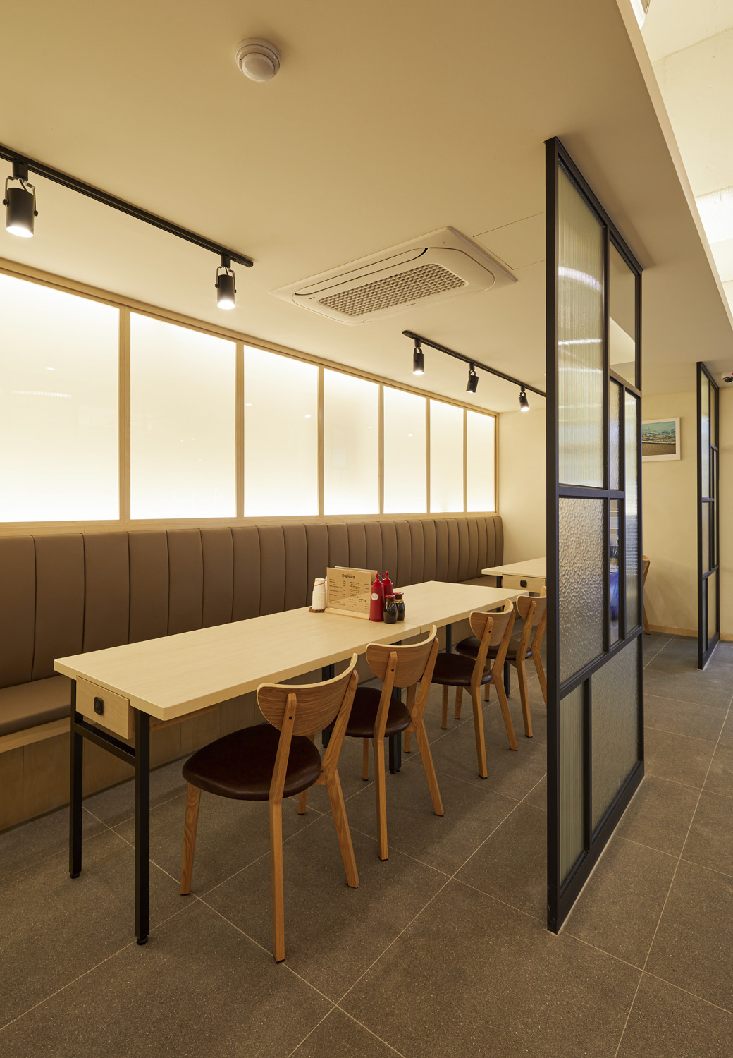 光点照亮 50 平小户型，独特韩式设计展现温馨家居魅力-14