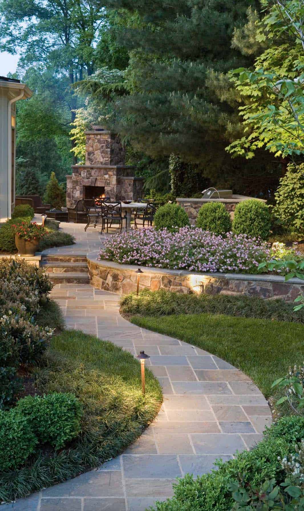26 Awesome Backyard Landscaping Ideas To Transform Your Space-2