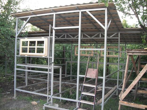 自建金属和木质的乡村储物棚-62