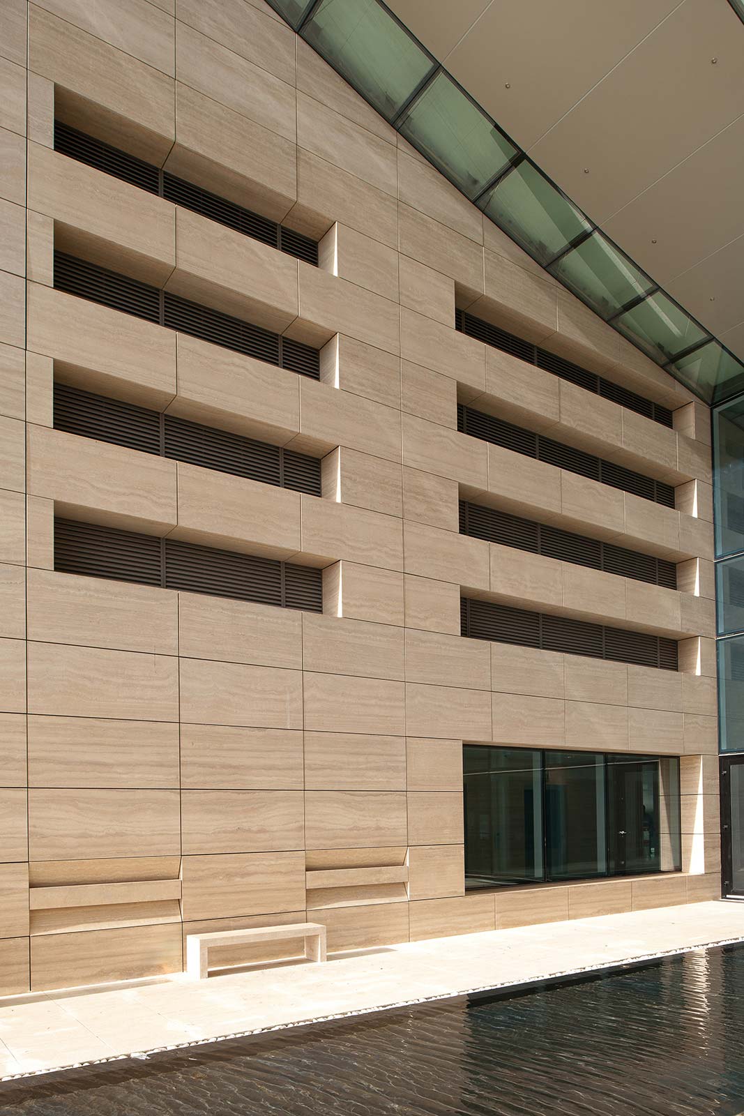 毛里求斯商业银行大楼丨Jean Francois Koenig Architects-20