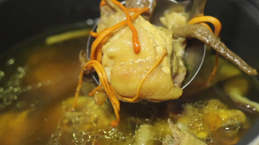 九种菌菇炖出冬日暖心汤丨中国云南-50