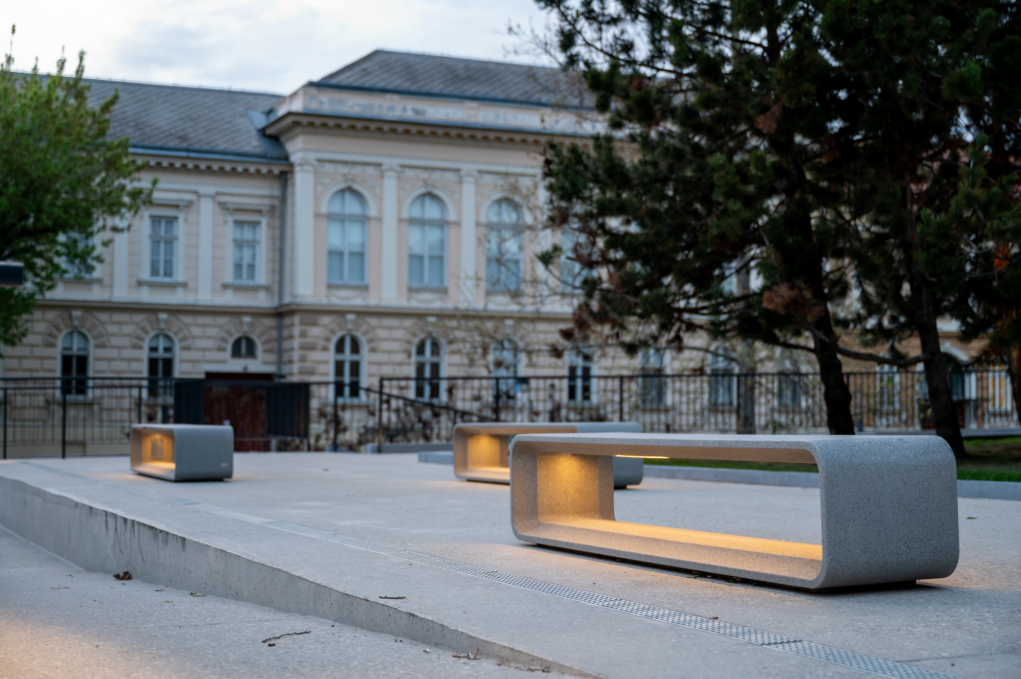 Vojvodina当代艺术博物馆前高原翻新丨DBA doo-15