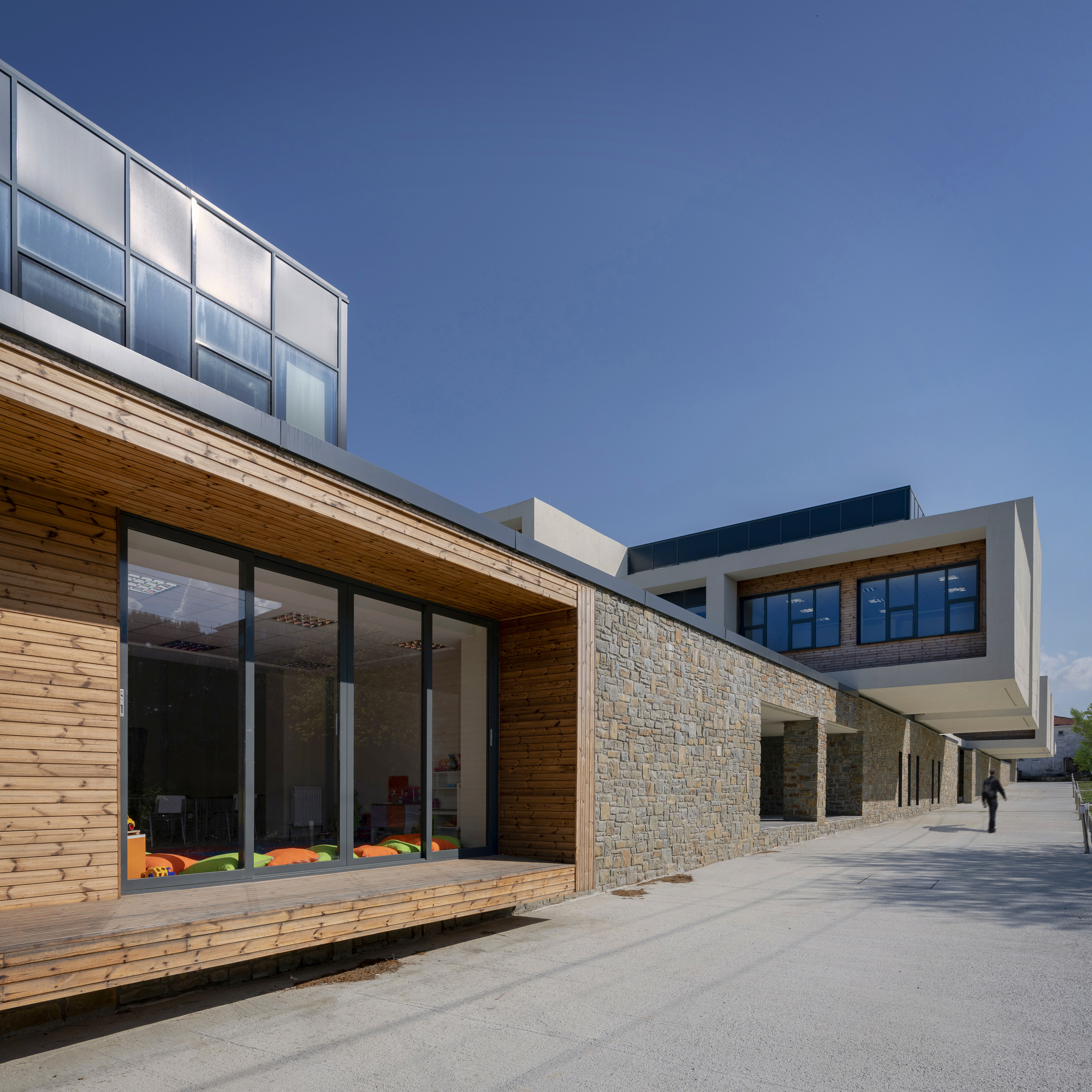 Gökçeada High School Campus  / PAB Architects-32