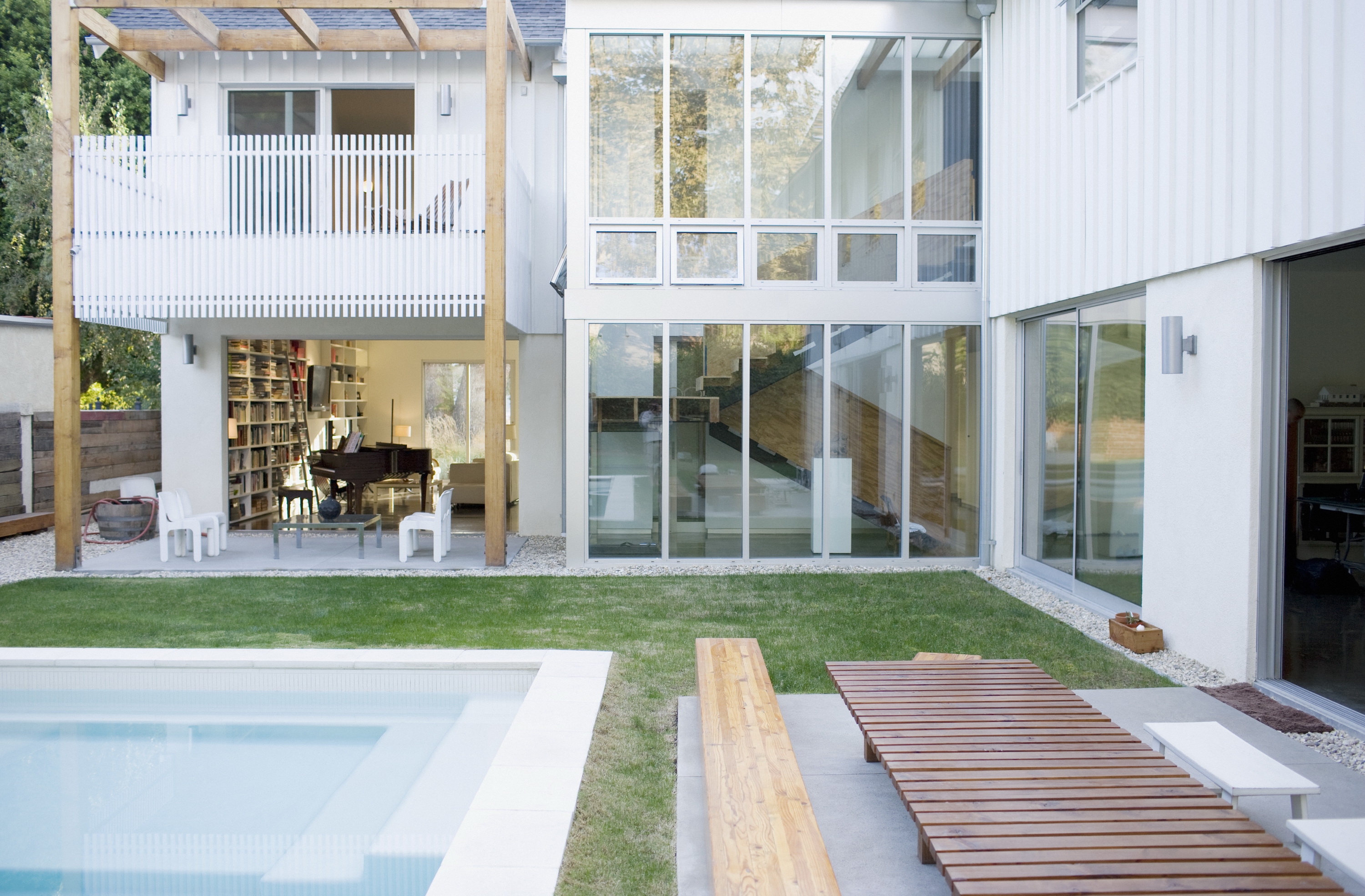 豪华别墅 现代风格简约 国外某半山别墅-1