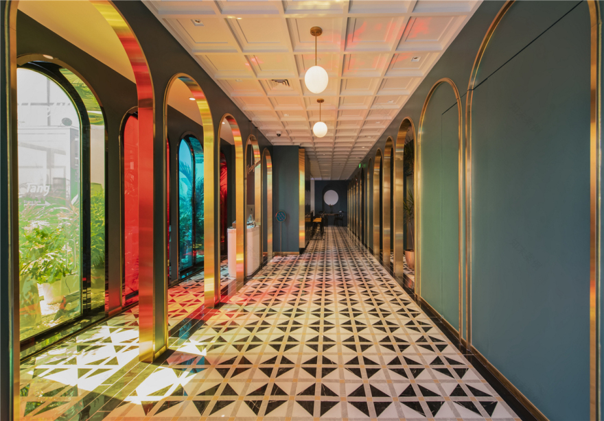 与某人相遇的唐-14