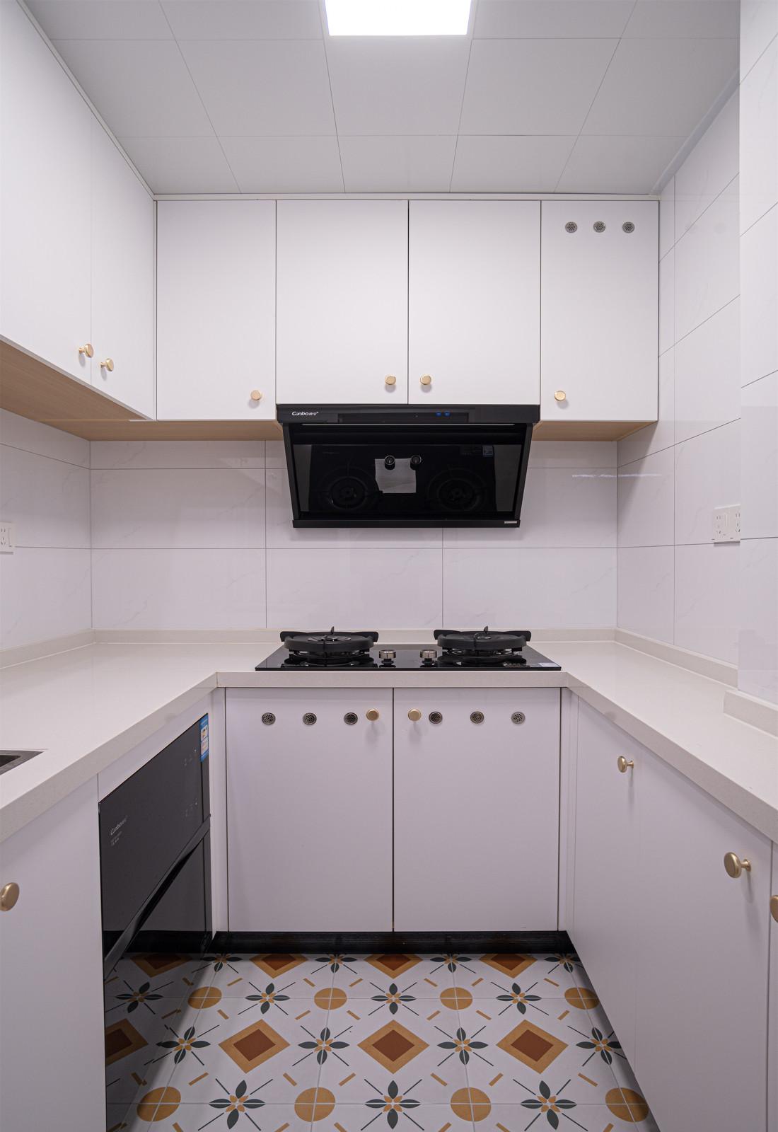 72㎡原木风二居室室内改造-48