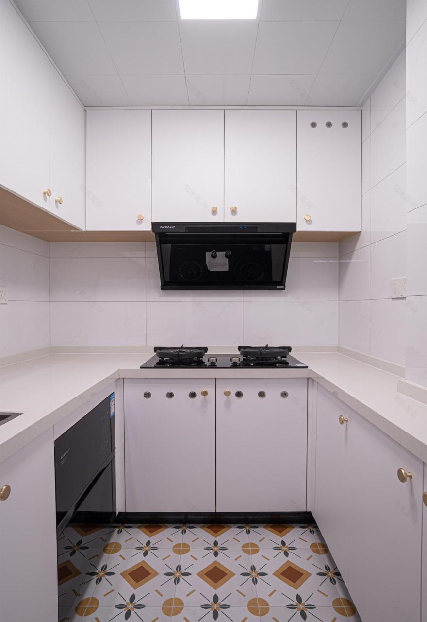 72㎡原木风二居室室内改造-48