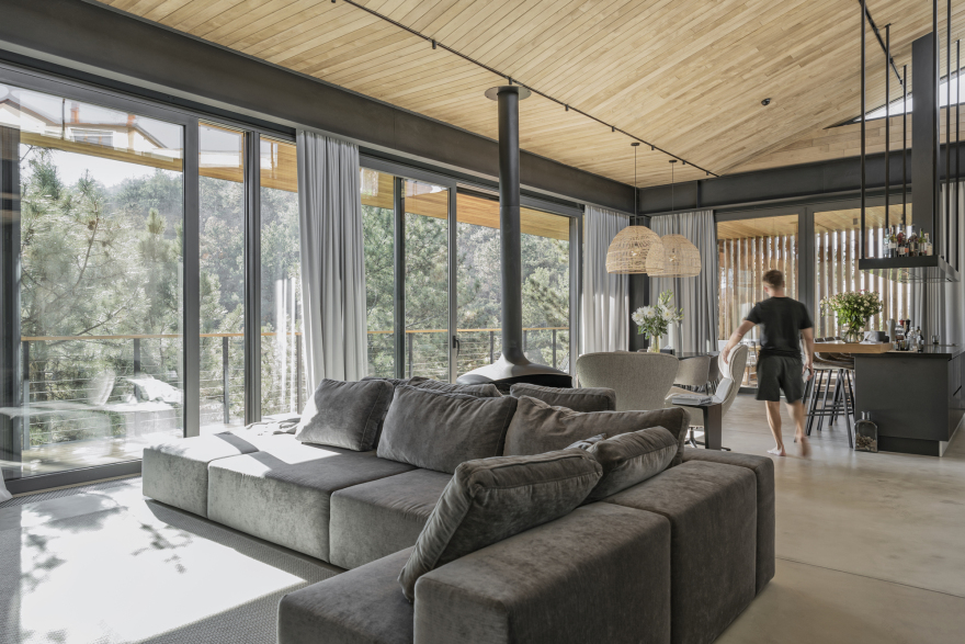 山坡上的房子丨乌克兰基辅丨TWO+-31