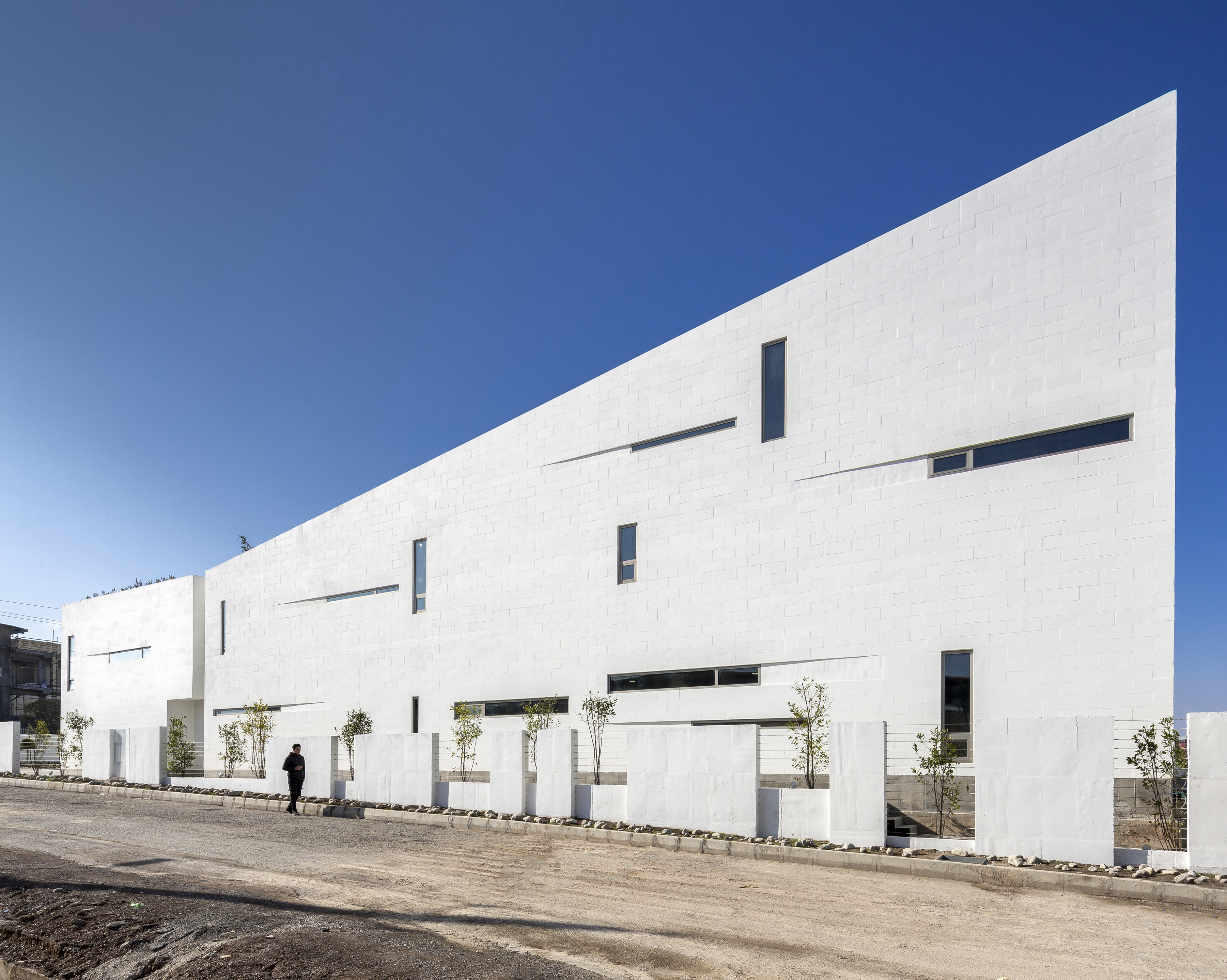 伊朗 Shamim 聚合物工厂丨Davood Boroojeni Office-25